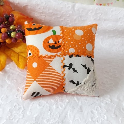 完成品【送料込み】🎃ハロウィン✨ミニミニクッション☘️ピンクッション