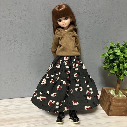 ティアードロングスカート☆(ドール服)リカちゃんブライス洋服