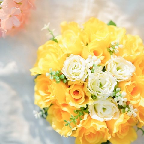 明るく優しい 黄色いバラのフラワーリース 