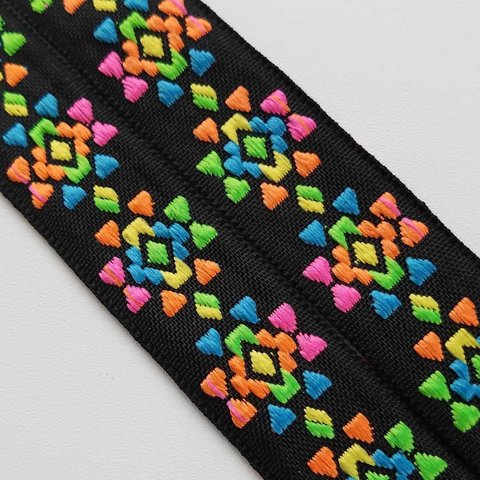 チロリアンテープ　刺繍　リボン　レトロ　エスニック