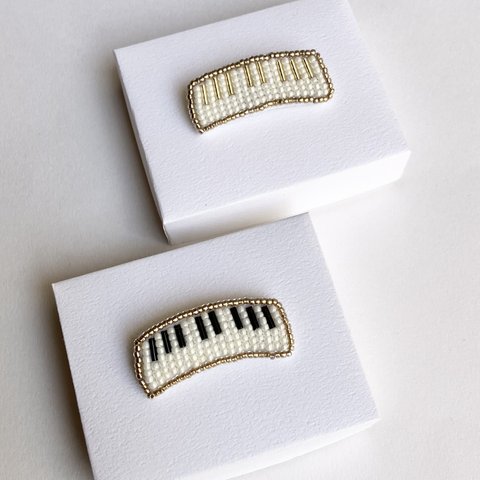 ピアノ　ビーズ刺繍ヘアゴム/ブローチ　ゴールド