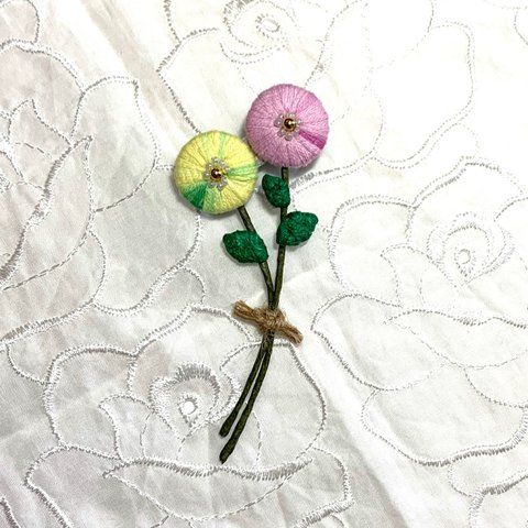 embroidery flower   お花のブローチ