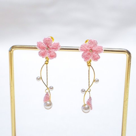 2本糸の桜の イヤリング / ピアス