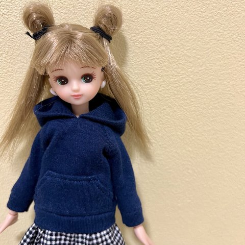 リカちゃん　服　パーカー　紺　ネイビー