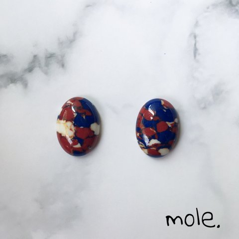 SALE▼天然石のプチピアス　Blue