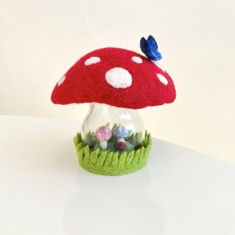 絵本の森🍄 赤きのこ『小物入れ』羊毛フェルト