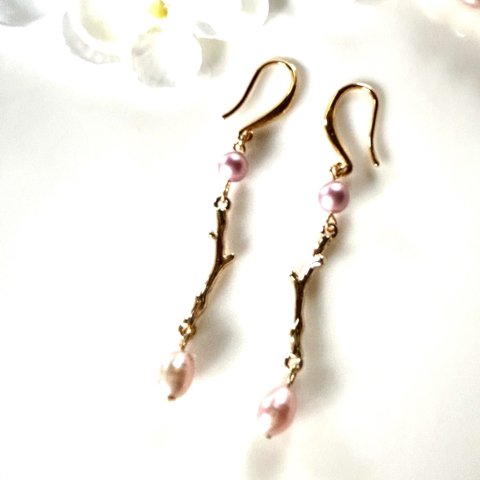 桜色🌸ピアス•淡水パール&クリスタルパール