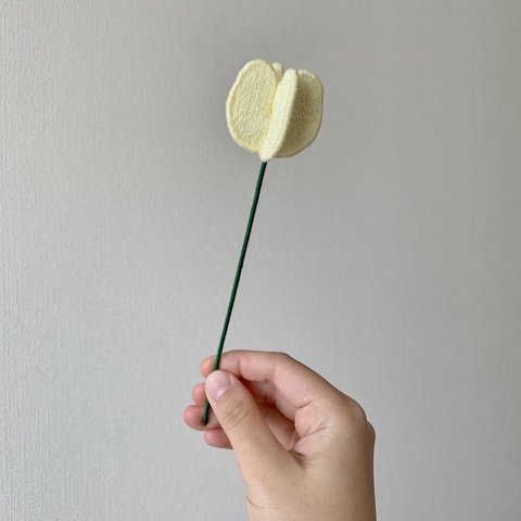 刺繍の花〈イトハナ〉/イエロー