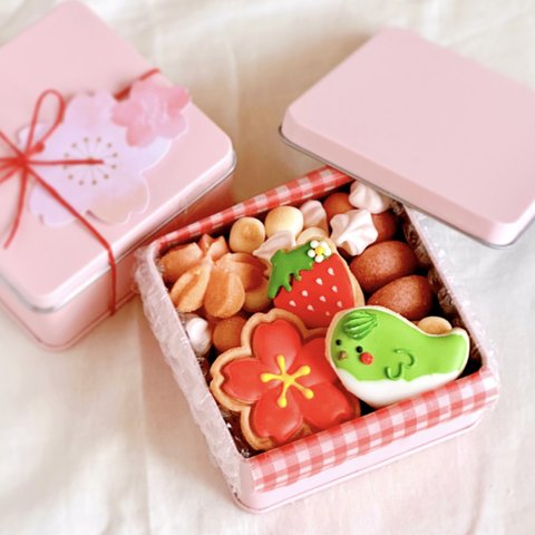 卒入学のお祝い【春限定】うぐいすと桜のクッキー缶