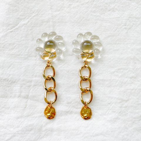 【online 先行販売！】flower gold chain earrings［ピアス・イヤリング］