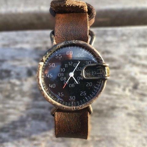 【経年変化で人生の旅を刻む 手作り腕時計】type: org-black.BROWN 今年流行のメンズライクな腕時計