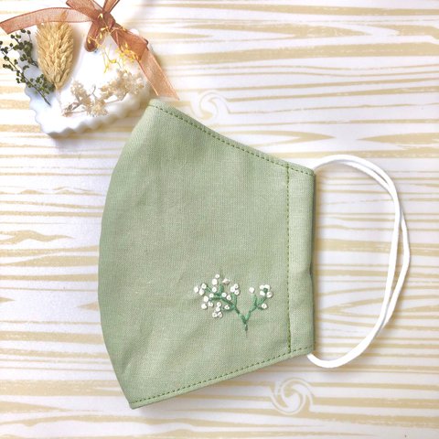 刺繍マスク♡かすみ草のナチュラルな立体マスク(グリーンティー)