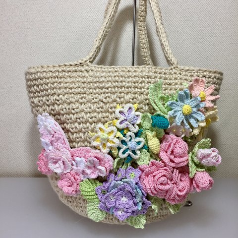 丸底麻ひもバッグ手編み  コサージュお花