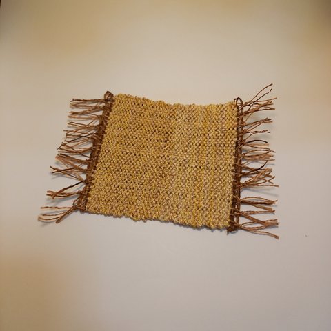 草木で染めた手織りコースター（三枚組）