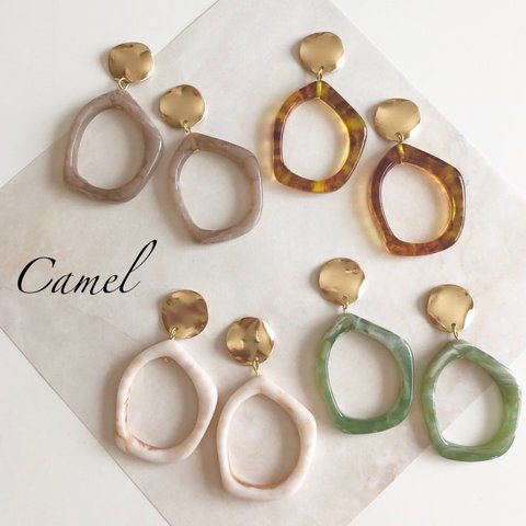 べっ甲　ゆがみゴールド×変形フープピアス／イヤリング　Camel