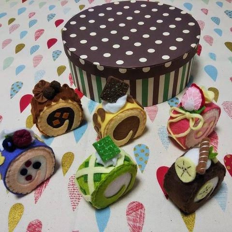 フェルト＊*(再販)オトナ可愛いミニロールケーキセット＊*