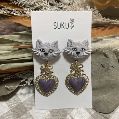 【SALE】ねこちゃんのマーブルハートピアス