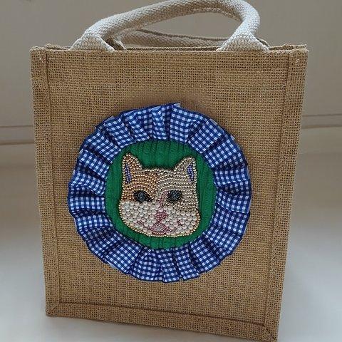 ビーズとパール刺繍の猫のたまちゃんtotebag