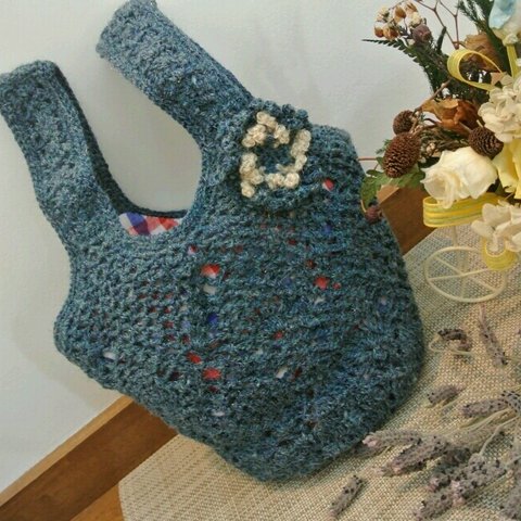 送料無料✨麻糸で作った手編みのお散歩バック♡パイナップルの透かし模様が夏らしい♡ ネイビー