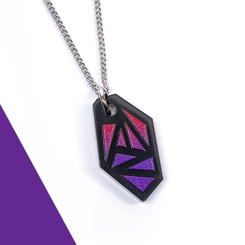 【stained glass／pink & purple】ネックレス｜アクリルアクセサリー｜｜｜ユニーク｜三角｜個性的｜かっこいい｜きれい｜赤｜紫｜幾何学｜メンズ｜ギフト｜プレゼント｜バレンタイン