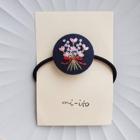 刺繍ヘアゴム🌷　no.1464 　くるみボタン　💛送料無料💛　