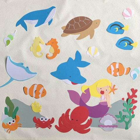 約100×100㎝　夏の壁面-人魚と海の仲間たち-M