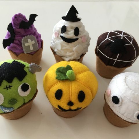 フェルトままごと ハロウィンカップケーキ