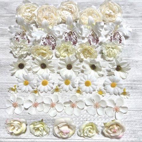 NO 0208-01造花 花材 花パーツ パーツ　フラワー　ホワイト　バラ　アートフラワー  ハンドメイド　材料　小さい花　小花