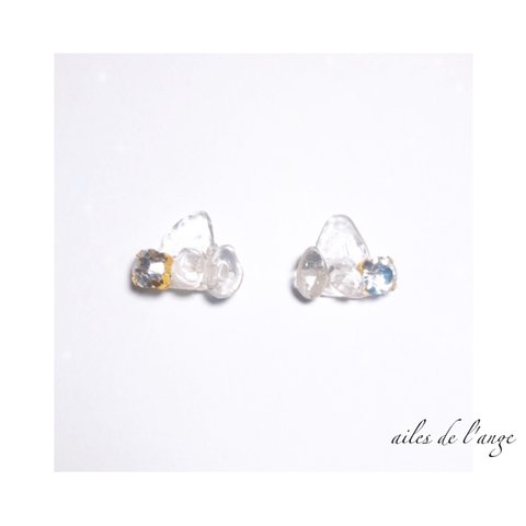 no.723 - seaglass ＊ rhinestone pierce 