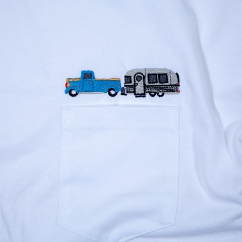 アメ車のキャンピングカー刺繍ポケット付きビッグシルエットTシャツ ユニセックスS〜XL Tcollector