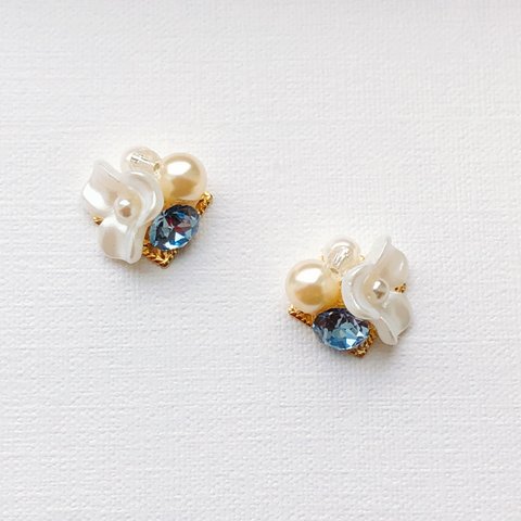 ☆シールピアス☆花とブルースワロのシールピアス