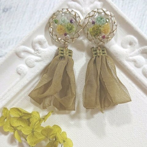 お花とシフォンのピアス イヤリング