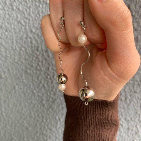 ♡500！超人気くねくねシンプルシルバーピアス