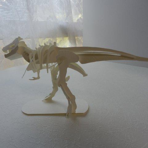 恐竜骨格（Tレックス）
