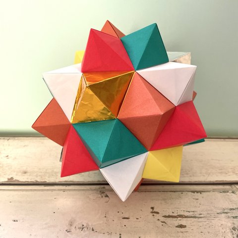 オクタヘドラ kusudama (直径20㎝)