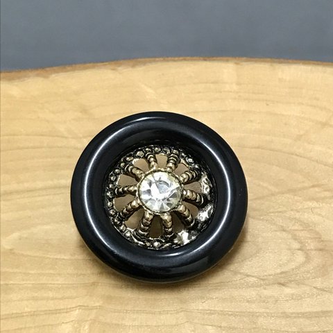 23mm　タイヤのようなボタン