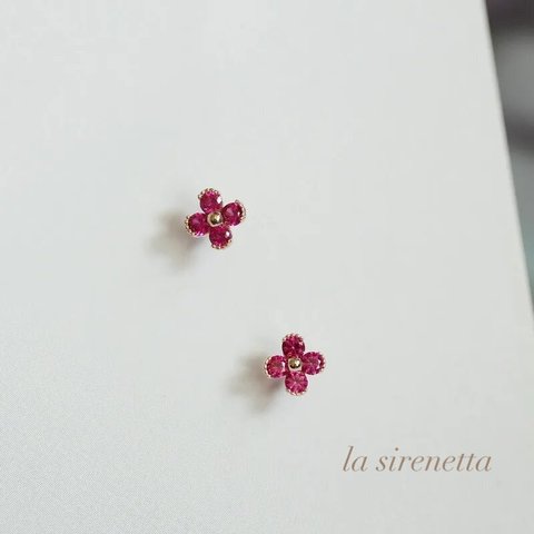 受注製作 ＊ magenta four leaf pierce