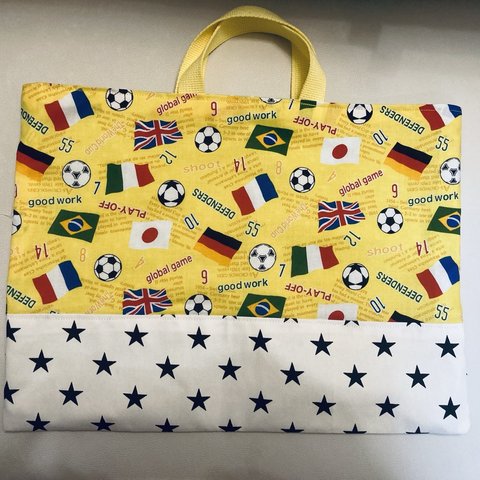 みんな大好き世界のサッカーレッスンバッグ☆イエロー☆入園入学グッズ☆習い事☆男の子☆ギフト☆プレゼント☆緑のドット裏地付き