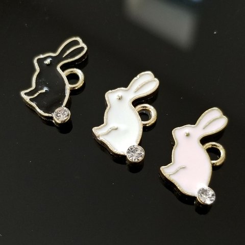 *2pcs*　うさぎ　チャーム　アクセサリーパーツ