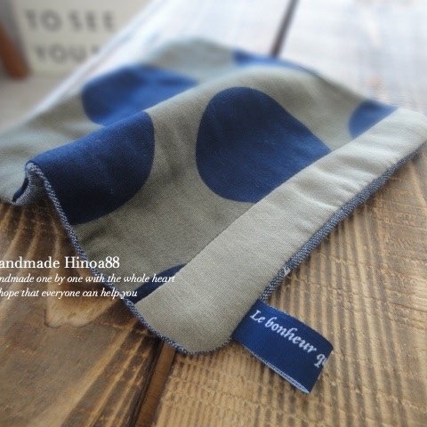 🌳Hinoa88　８重ガーゼハンカチタオル 6重ガーゼ　khakidotto/navy