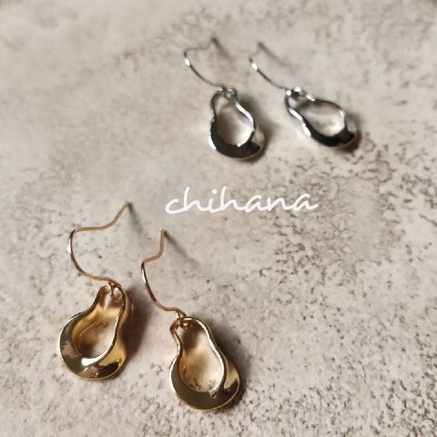 小ぶりゴールド∥シルバーピアス/樹脂ピアス/チタンピアス/イヤリング