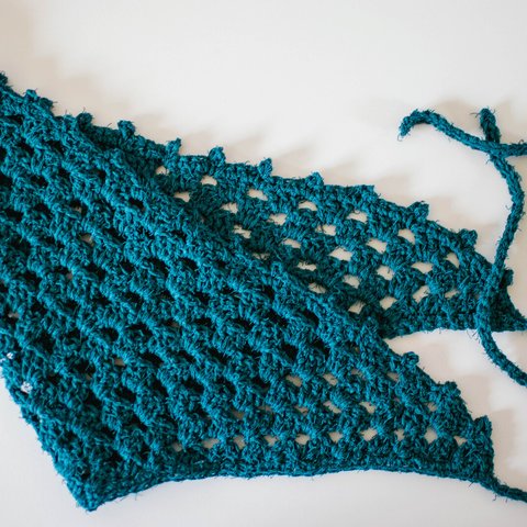 ハンドメイドカーチフ、三角巾、グラニー編み、ピーコックブルー