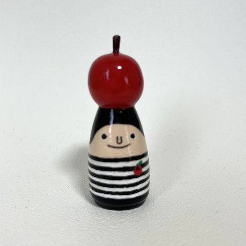 りんご坊や🍎ピンバッジ