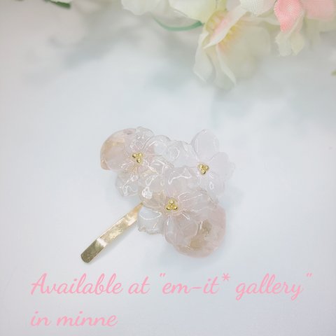 レジン うる艶 春待ち桜🌸のポニーフック  ミルキーピンク