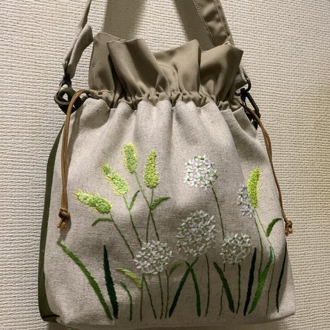 ニラの花の巾着バック