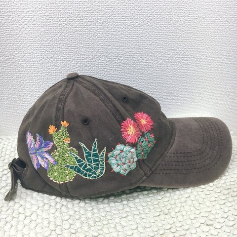 手刺繍キャップ 〜多肉植物〜