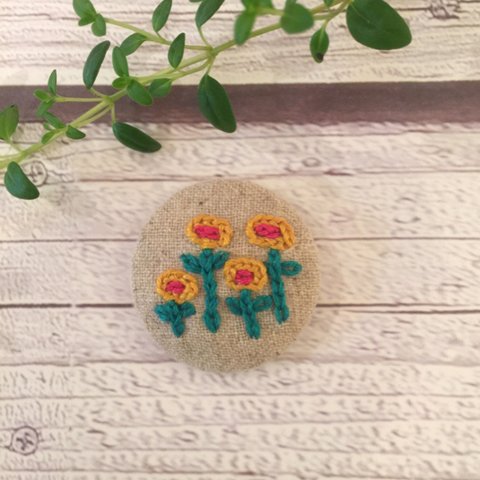 まるいお花 北欧 刺繍ブローチ