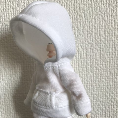 オビツ11  シンプルなパーカー　white