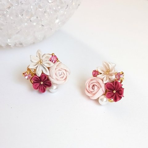 *花束ピアス * ピンクの花束 *つまみ細工*