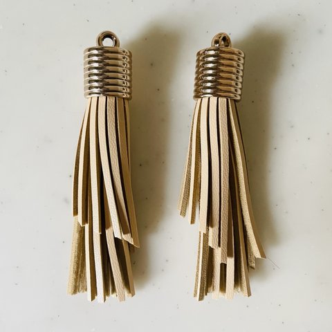 Cream Beige Different Length Leather Tassels